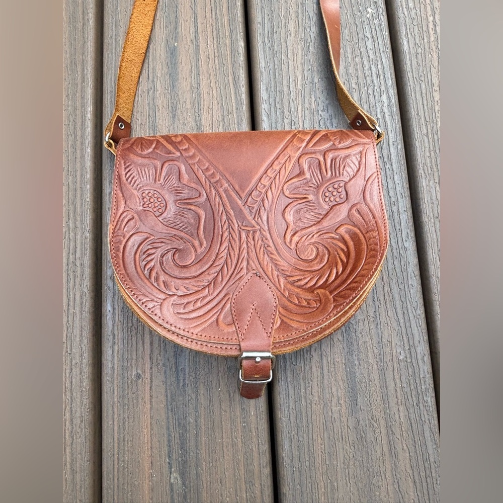Kouros Tooled Embossed Brown Leather Shoulder Crossbody Bag Floral Made Greece